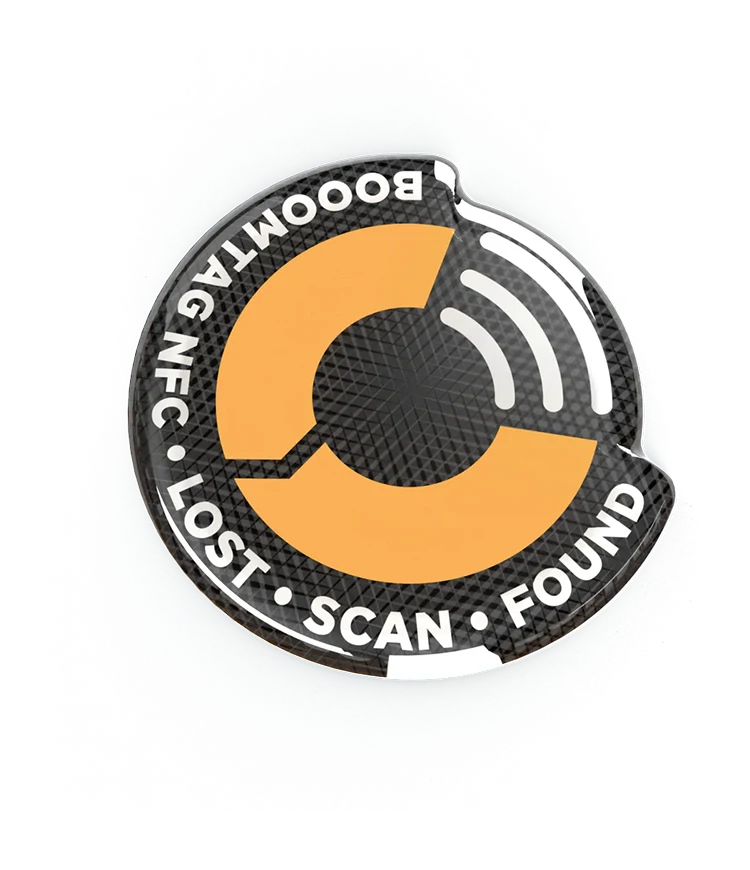 Booomtag. front view