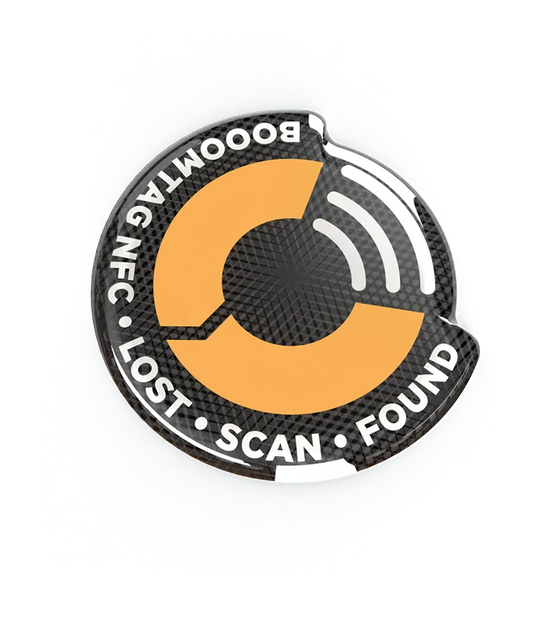 Booomtag. front view